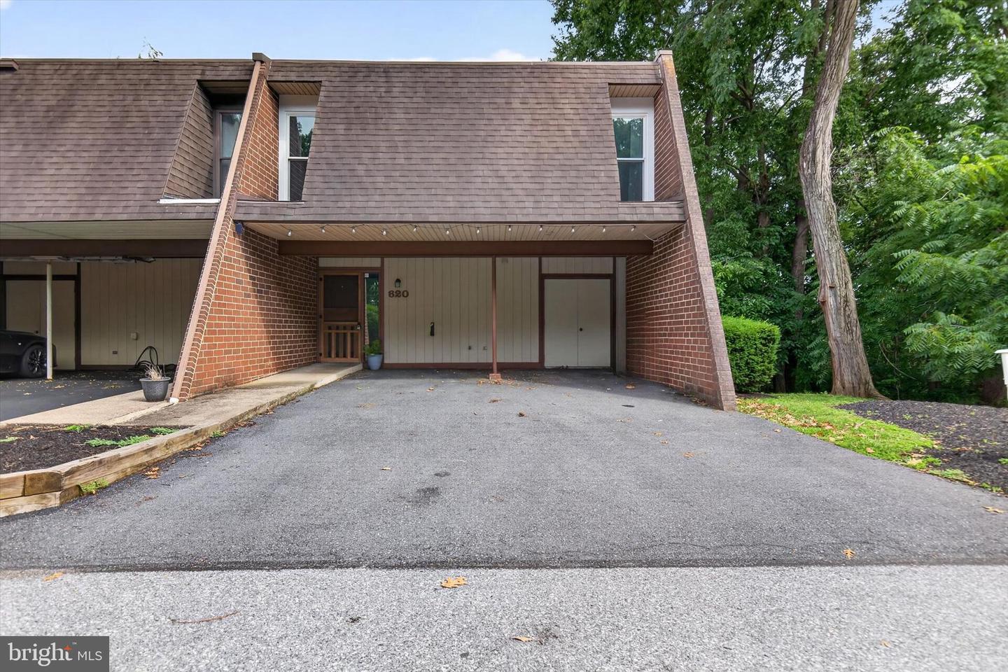 620 Cedar Ridge Lane Property Photo 1