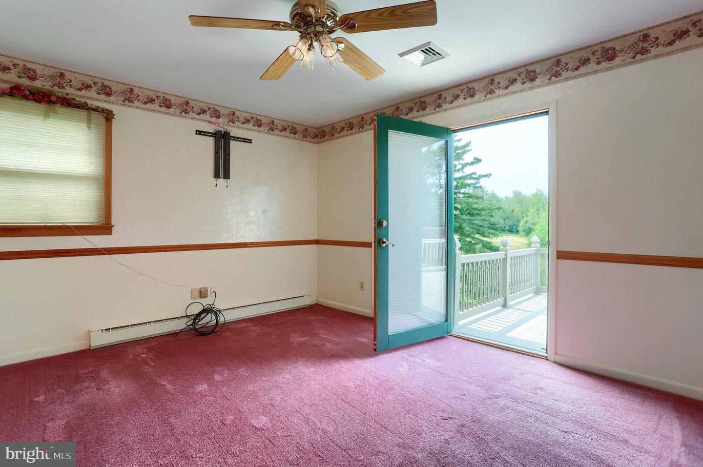 PACB2056302 Property Photo 24