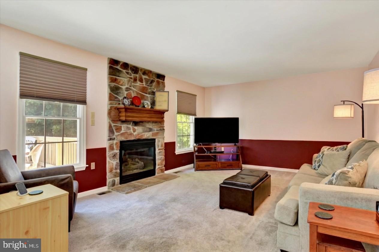 1153 Fleming Dr Property Photo 4