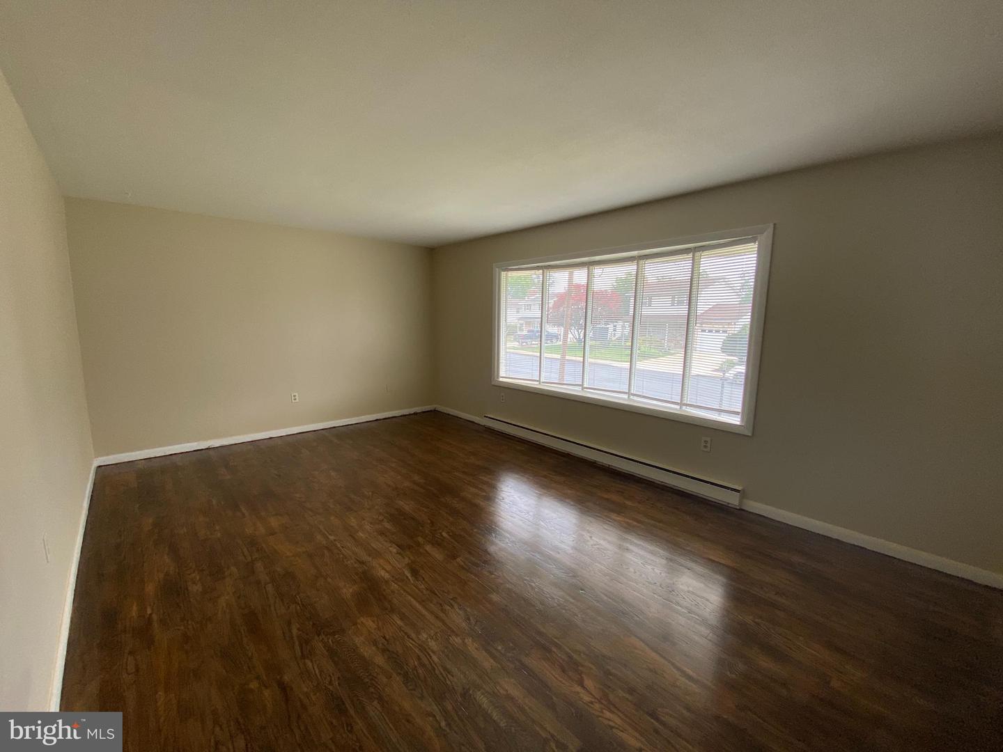 816 Gobin Dr Property Photo 3