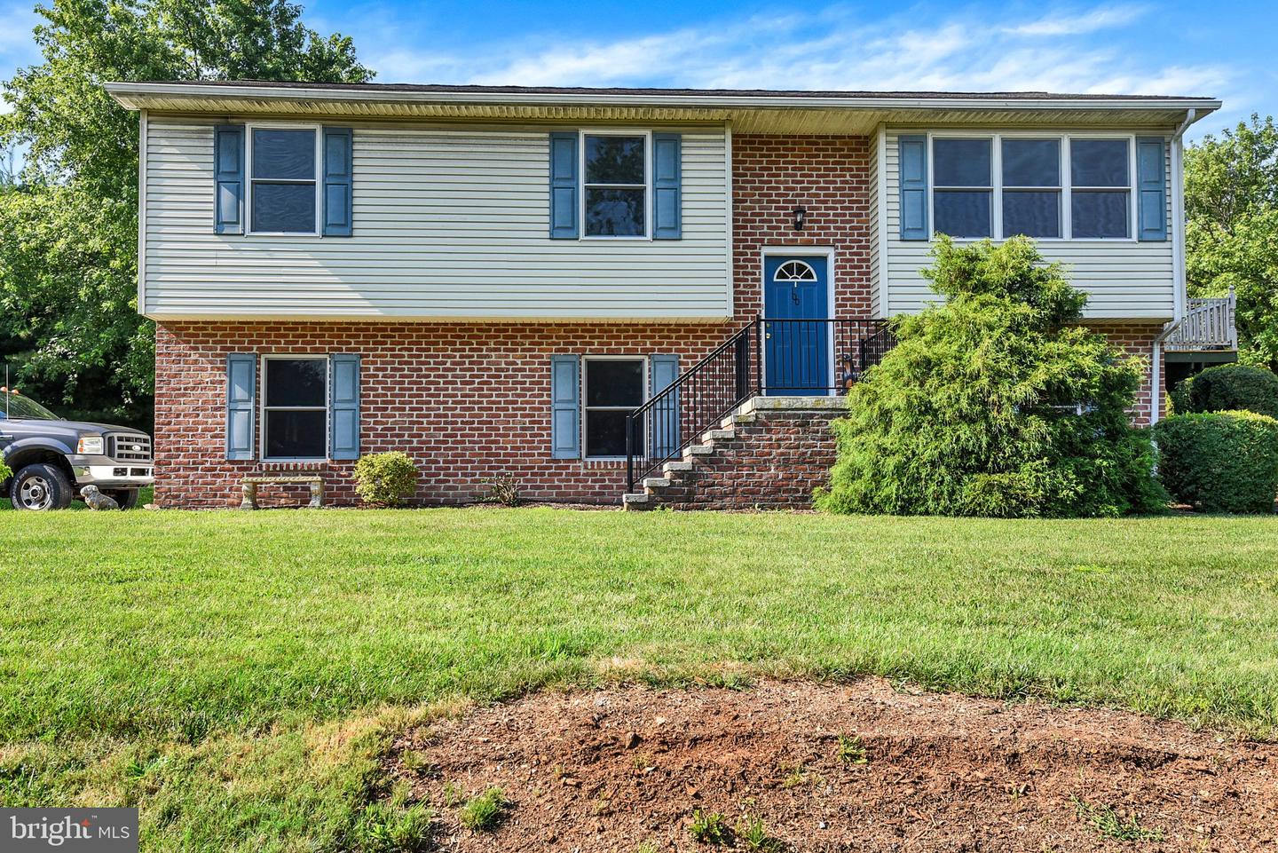 100 Fern Avenue Property Photo 1