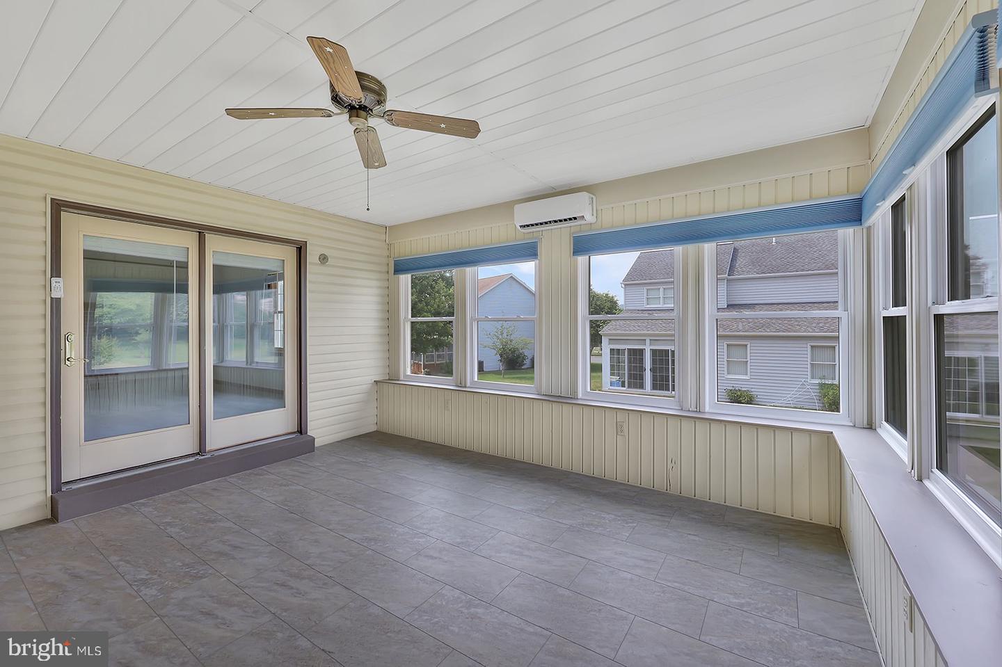 12 Victoria Way Property Photo 15