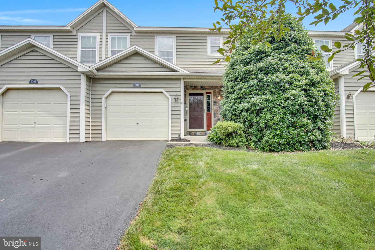 1340 Sugar Maple Ct Property Photo 1