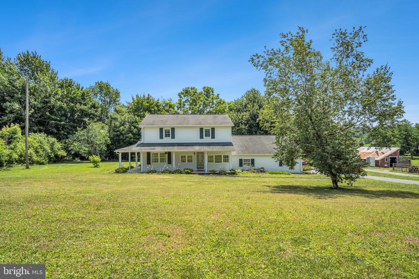223 Peach Glen Rd Property Photo 1