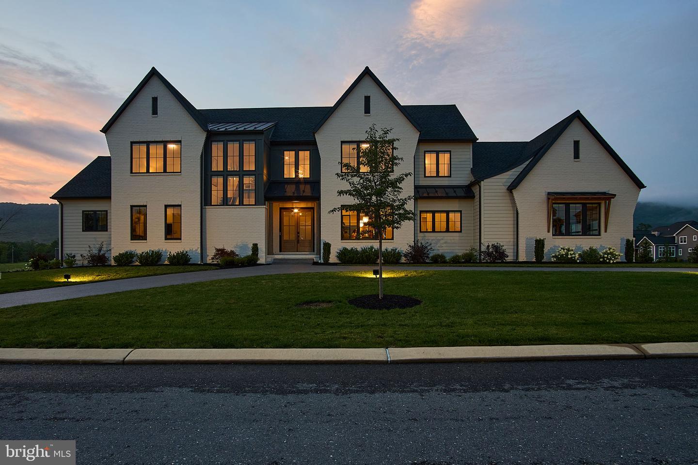8 Sailfish Dr Property Photo 1