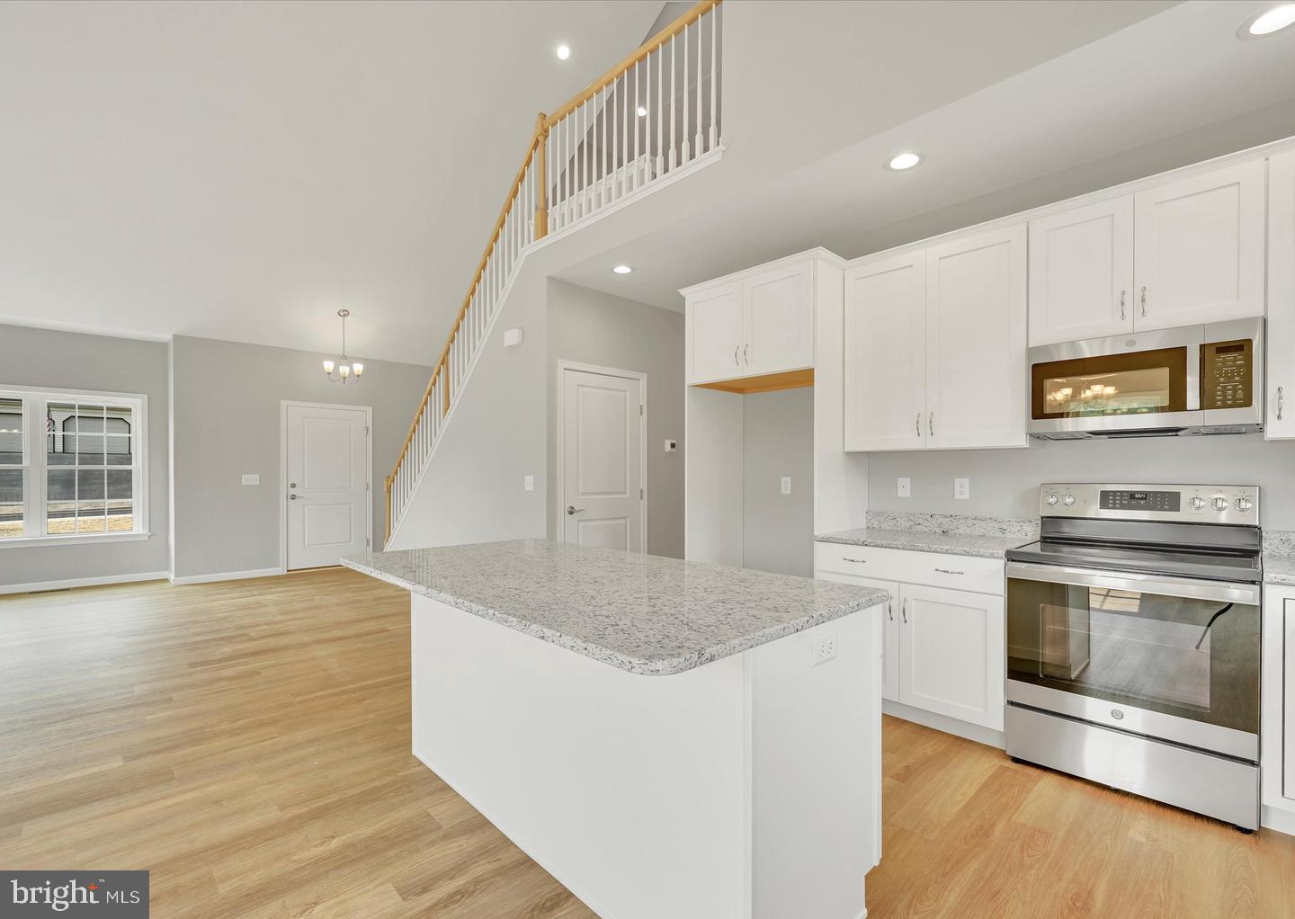 8 Lantern Ct Property Photo 8