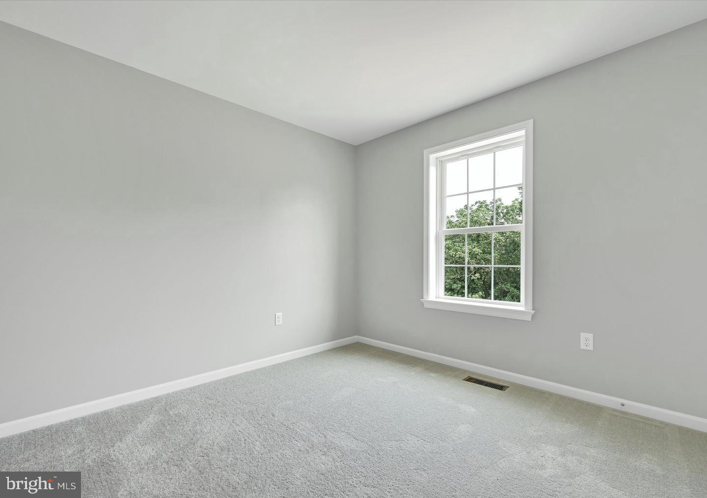 8 Lantern Ct Property Photo 17