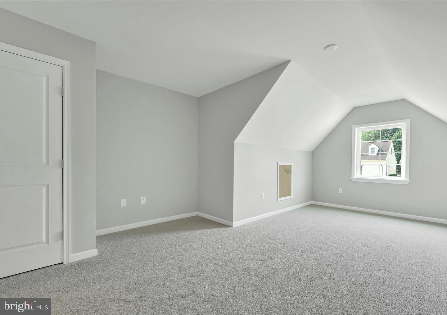 8 Lantern Ct Property Photo 21