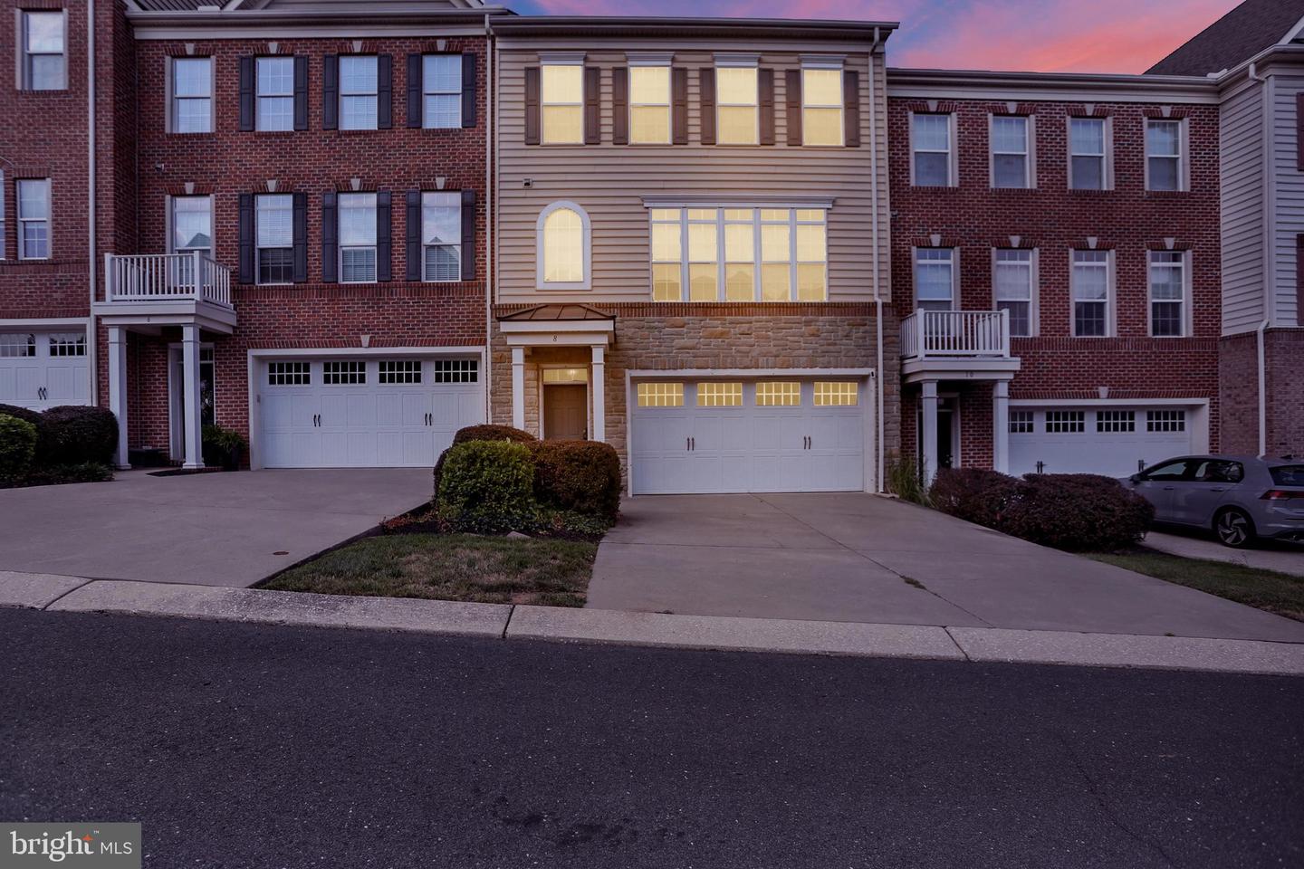 8 Indiana Cir Property Photo 1