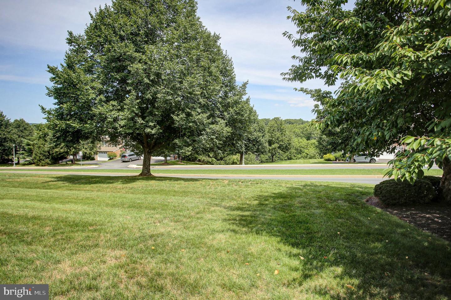 2 Redbud Dr Property Photo 29
