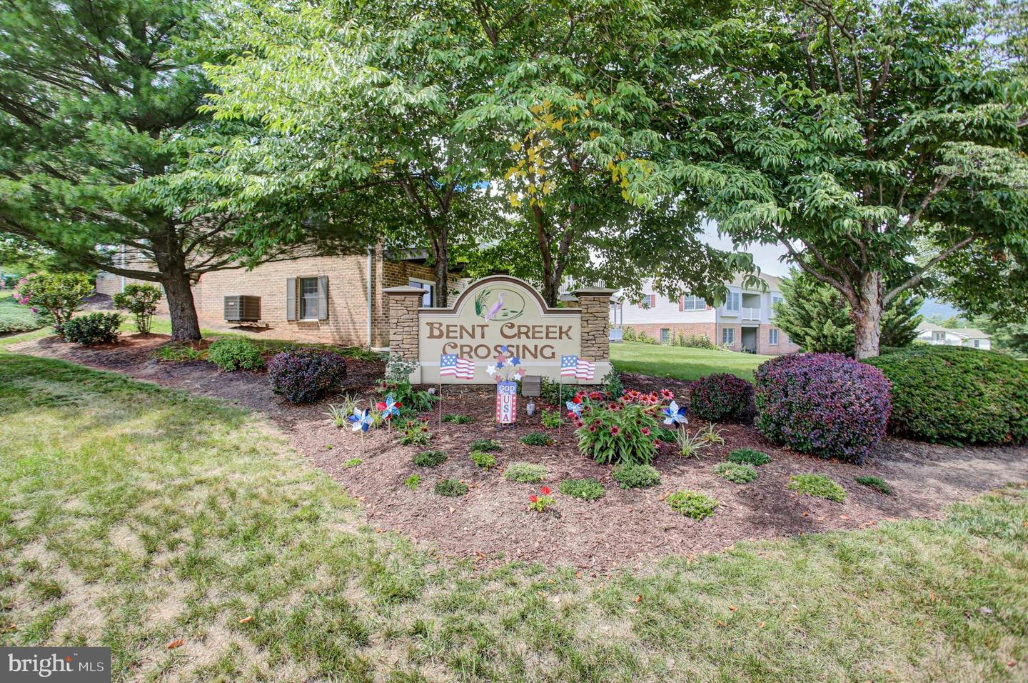 2 Redbud Dr Property Photo 34