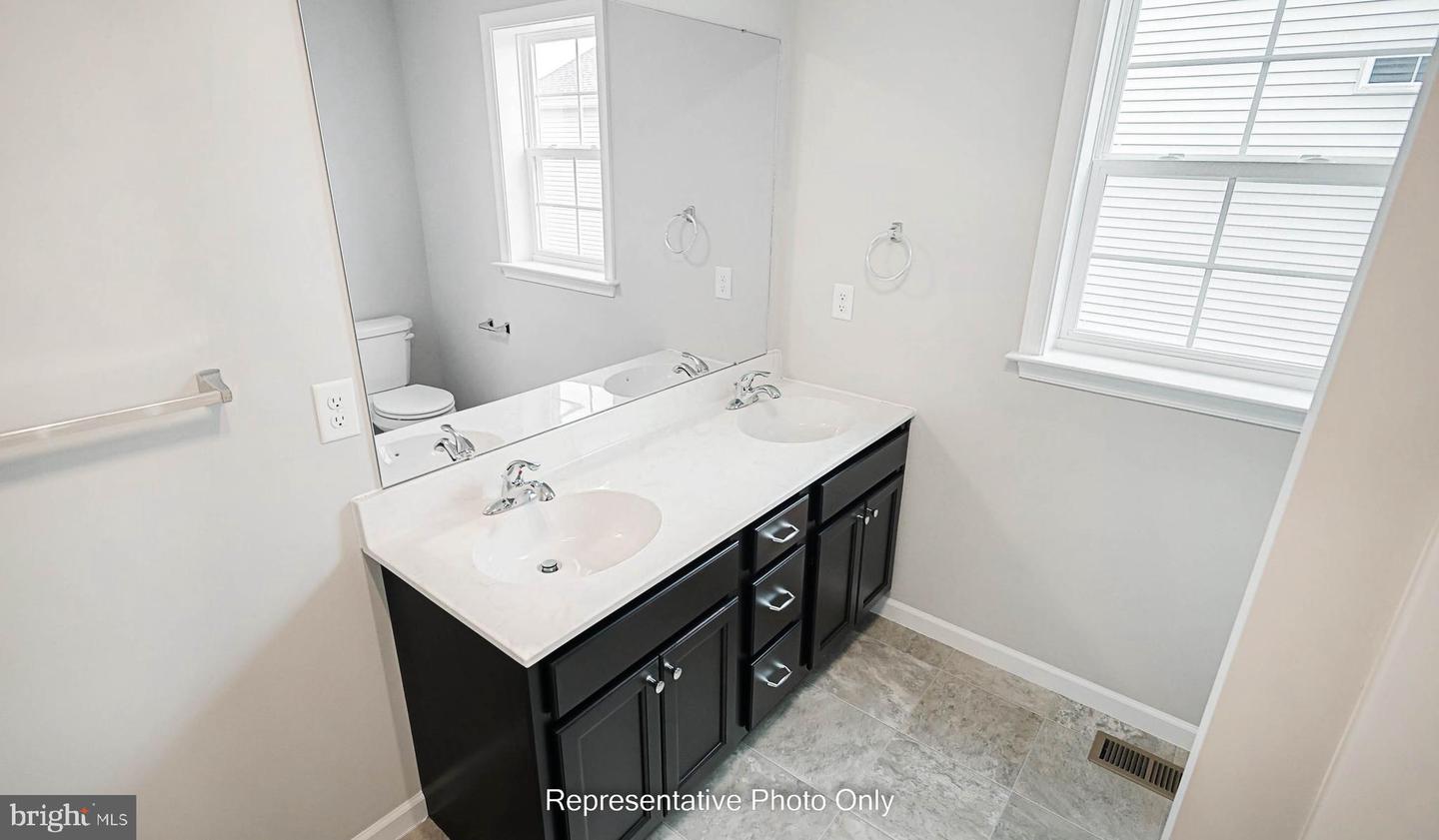 503 Charleston Dr Property Photo 28