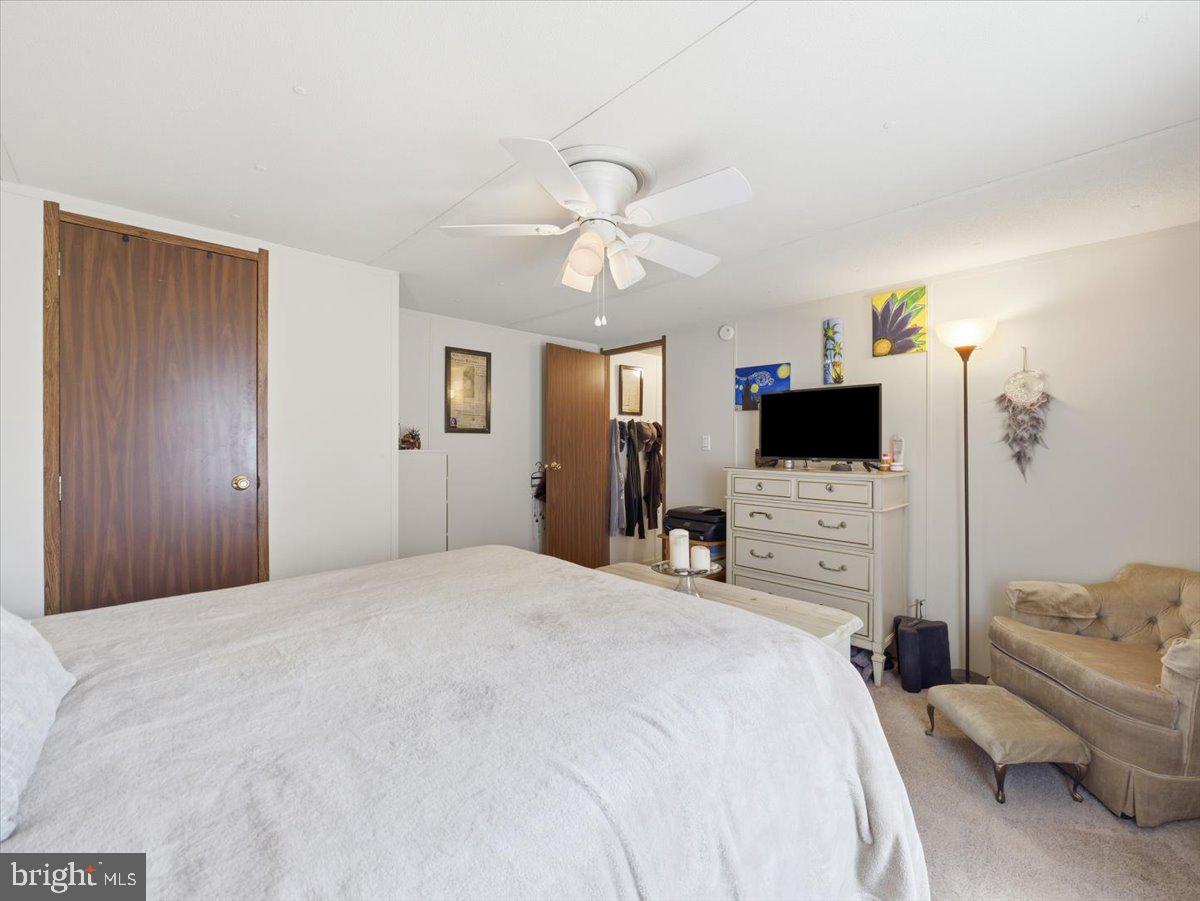 21 Robin Property Photo 19