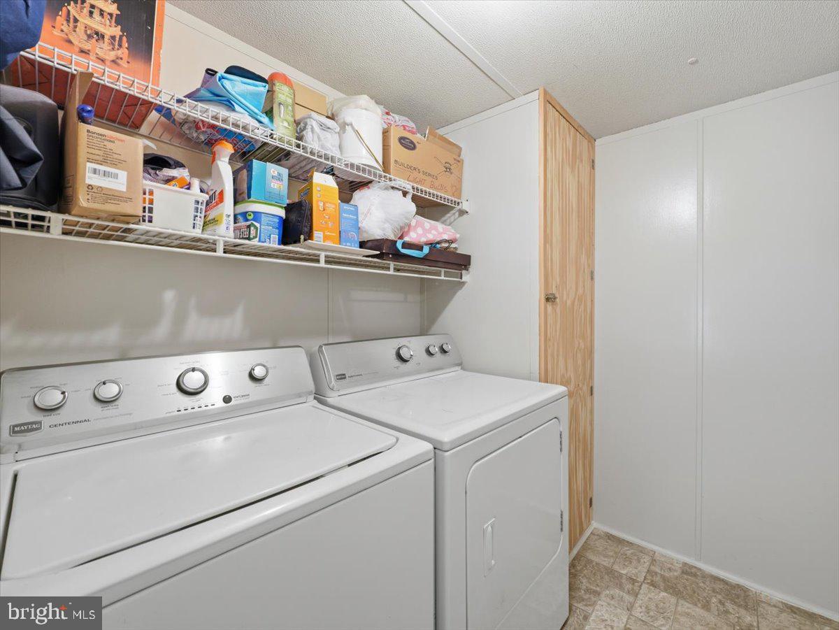 21 Robin Property Photo 27