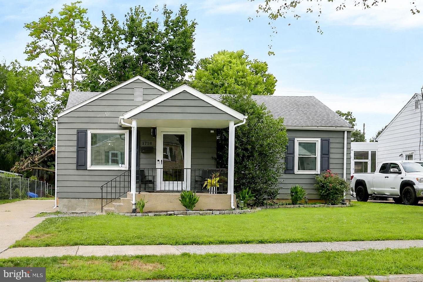 1718 SHERWOOD RD
