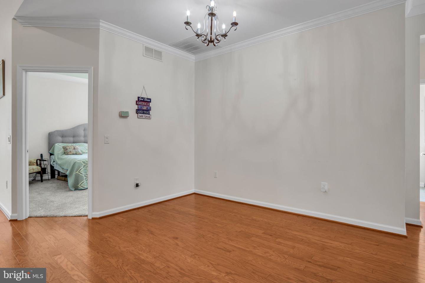 17 Settlers Dr Property Photo 4