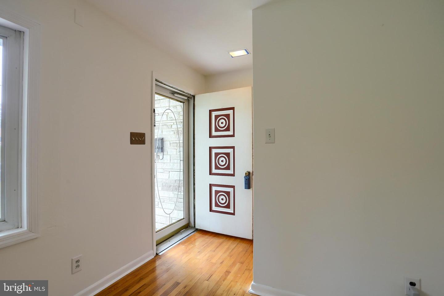 238 Haldeman Ave Property Photo 4