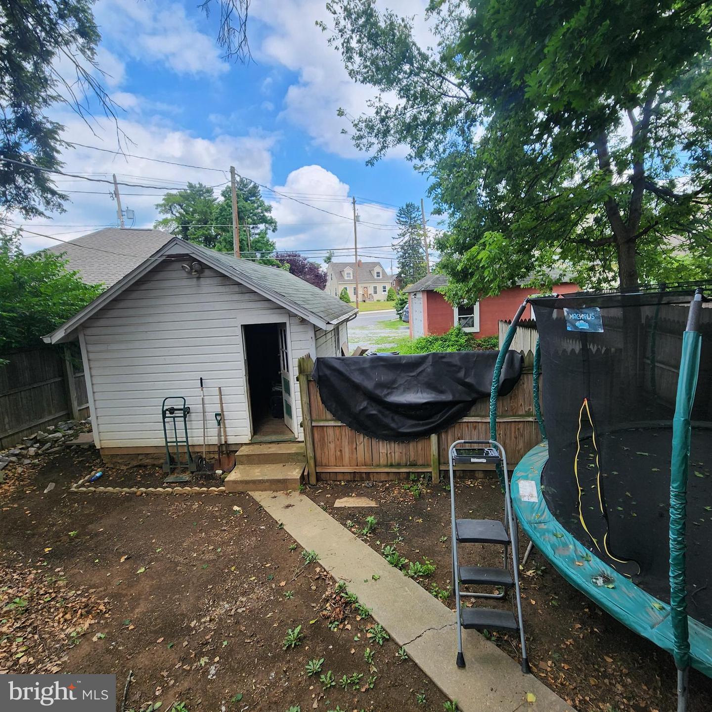 645 N Hanover St Property Photo 6