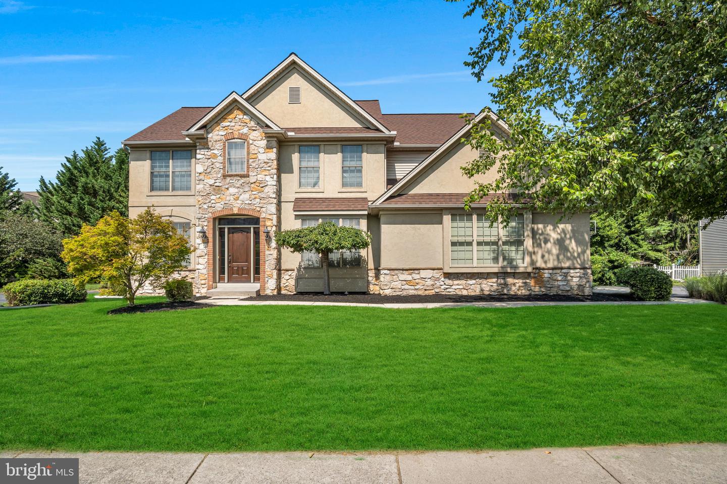 1135 WINDSOR RD