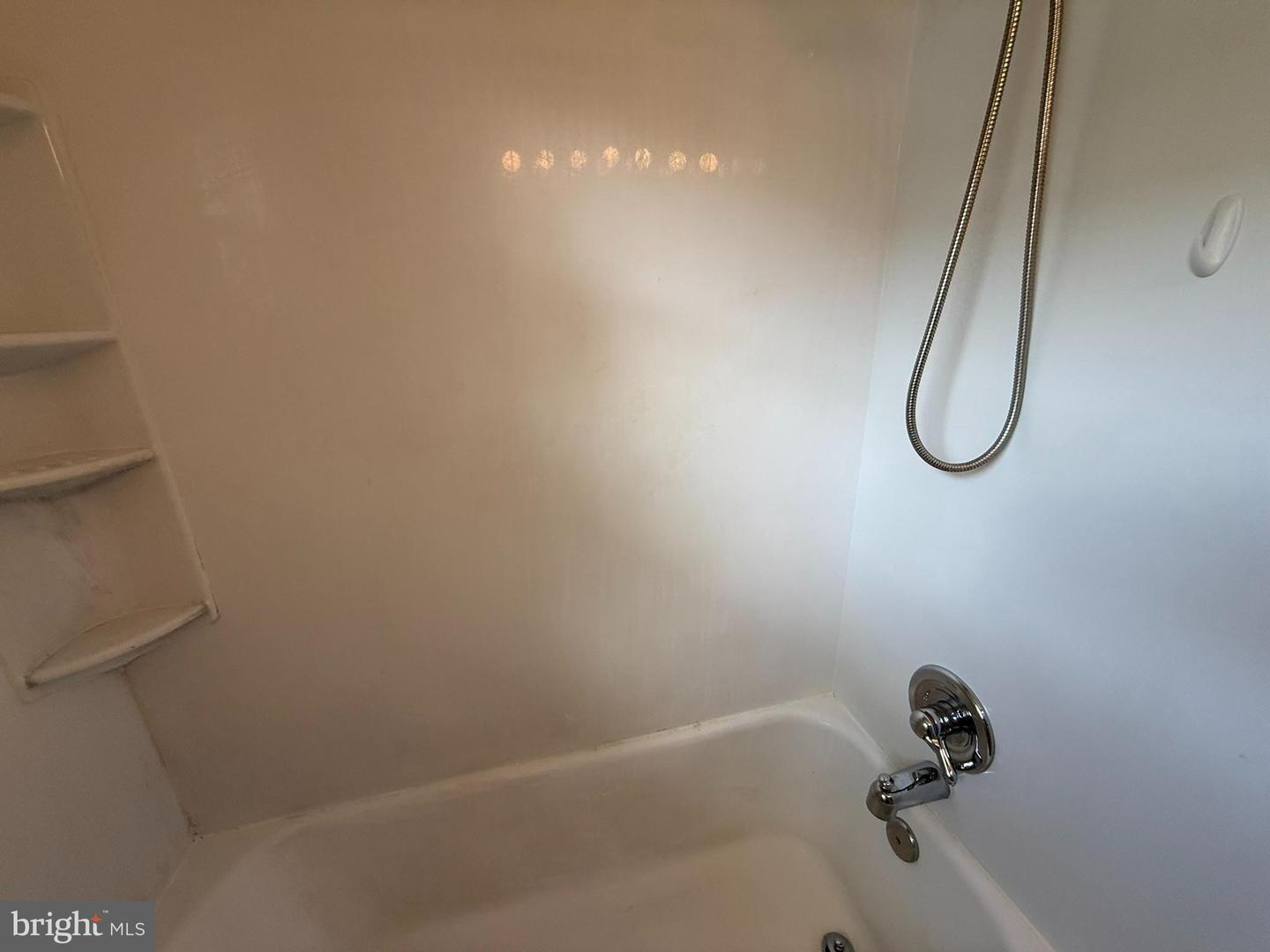 1300 Kelton Rd Property Photo 8
