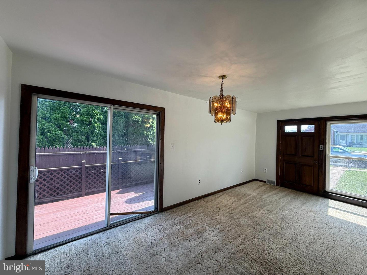 1300 Kelton Rd Property Photo 13