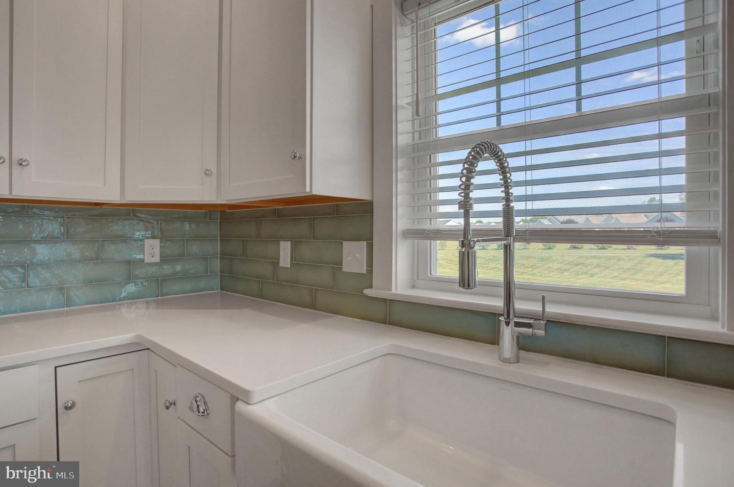 14 Danbury Dr Property Photo 14