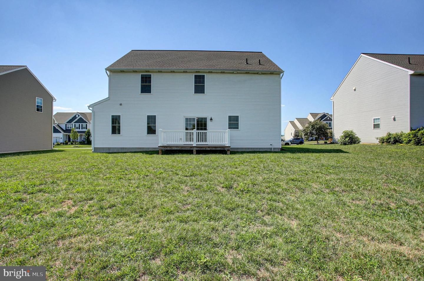 14 Danbury Dr Property Photo 43