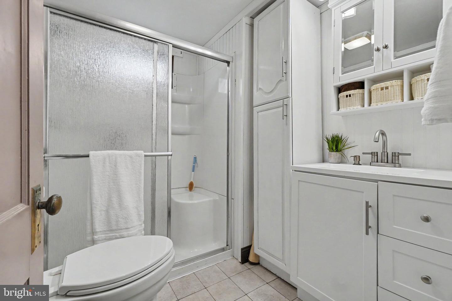 28 E Pine St Property Photo 17