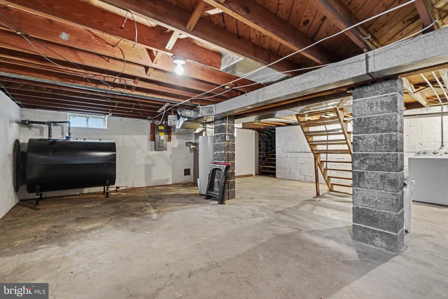 28 E Pine St Property Photo 21