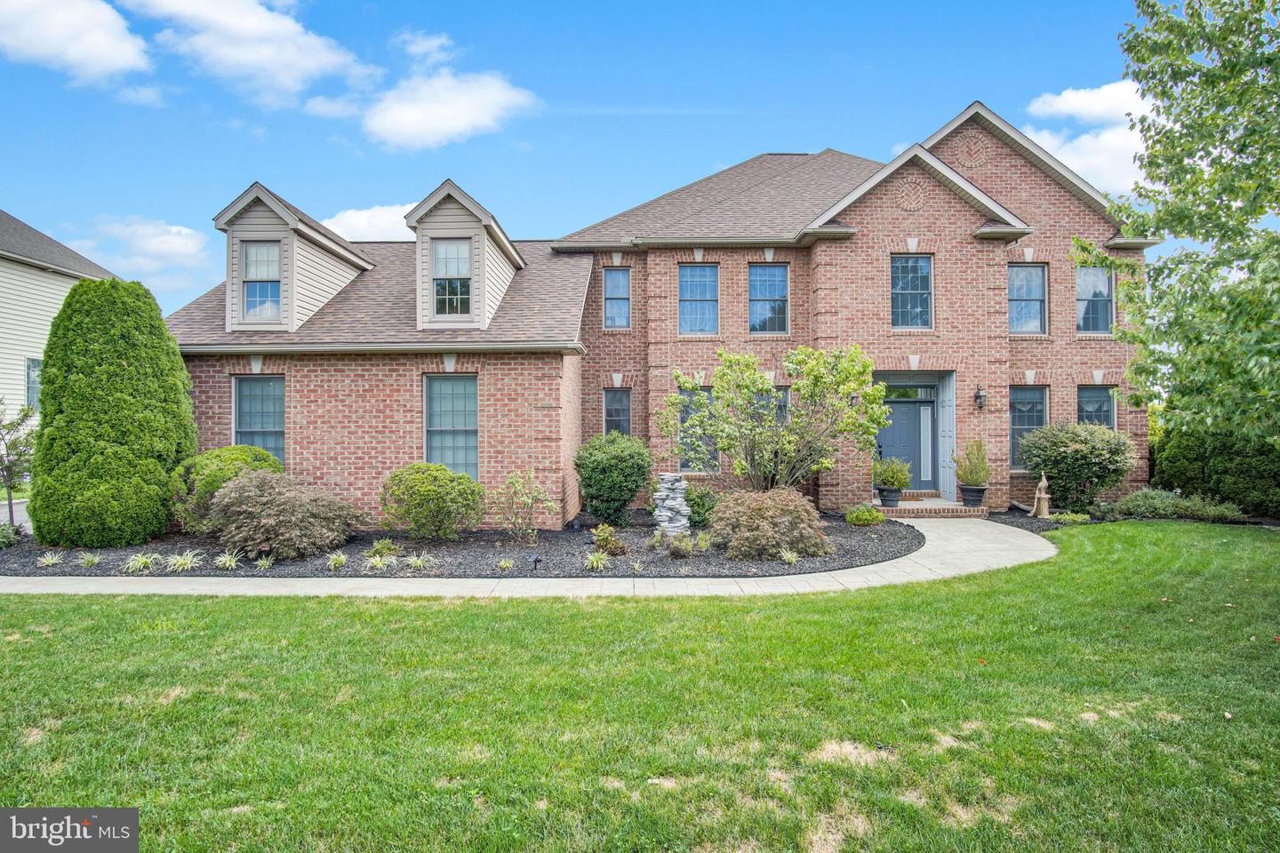 810 Crooked Stick Dr Property Photo 1