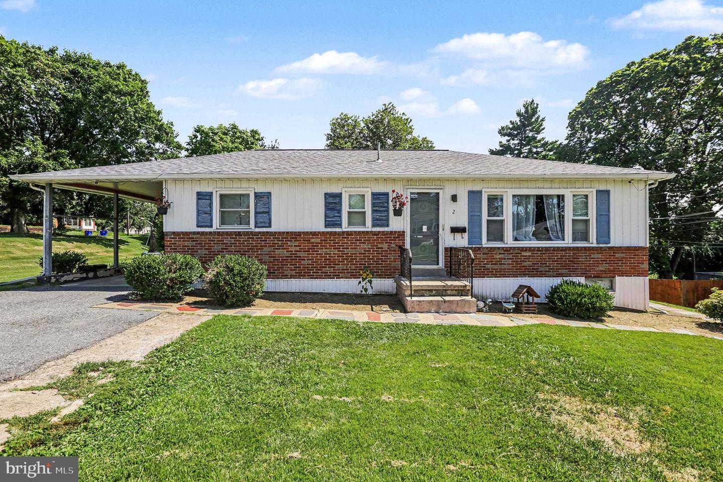 2 HUNTER LN