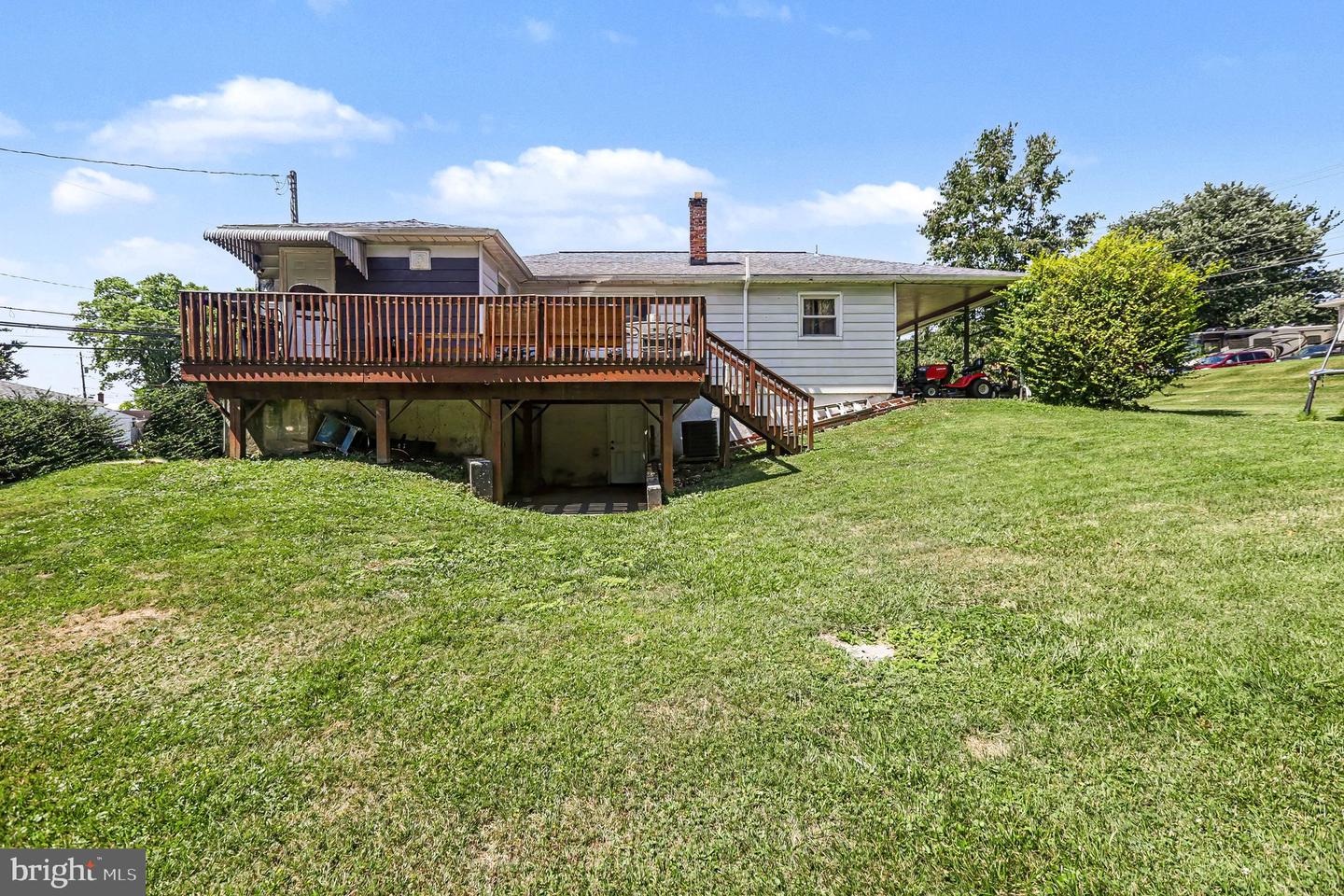2 Hunter Ln Property Photo 25