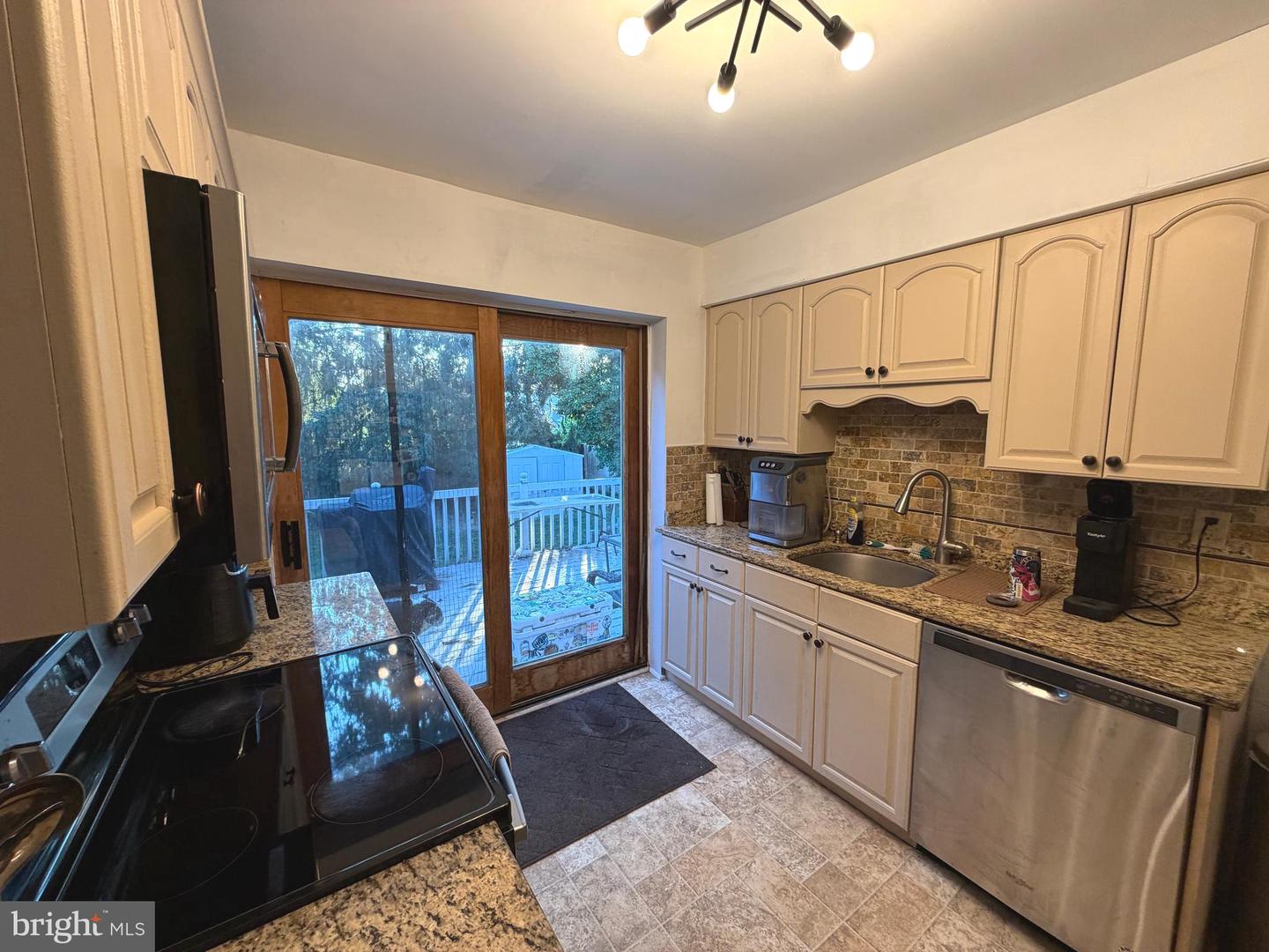 66 Westerly Rd Property Photo 18