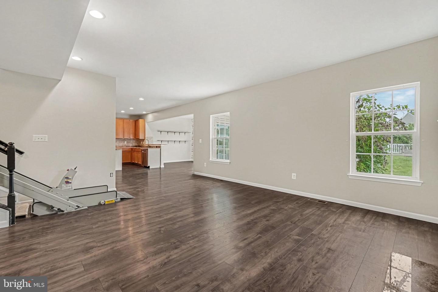 217 Berkshire Dr Property Photo 6
