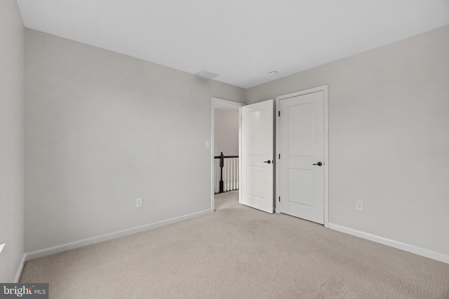 217 Berkshire Dr Property Photo 26