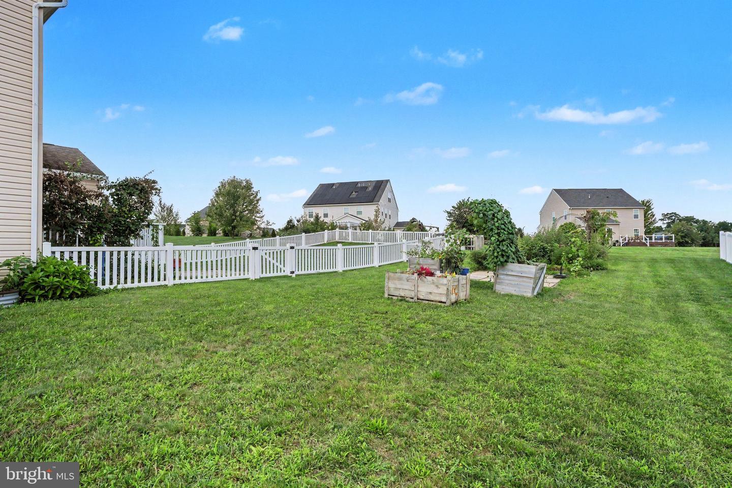 217 Berkshire Dr Property Photo 40