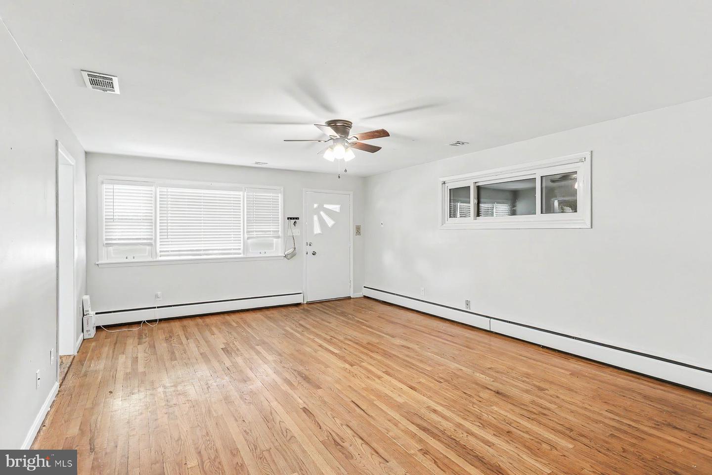 103 Maple Ave Property Photo 5