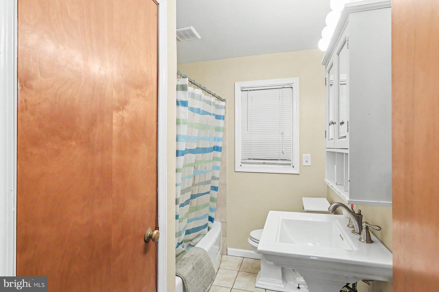 103 Maple Ave Property Photo 18