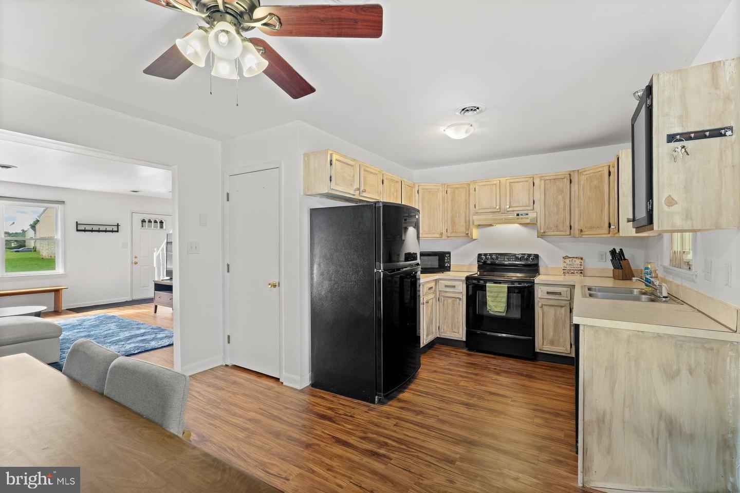 4516 Linden Ave Property Photo 11