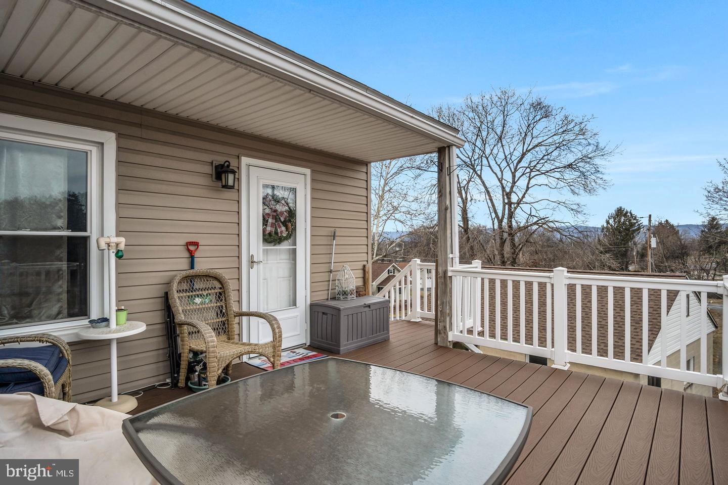 1602 Spring Rd Property Photo 4