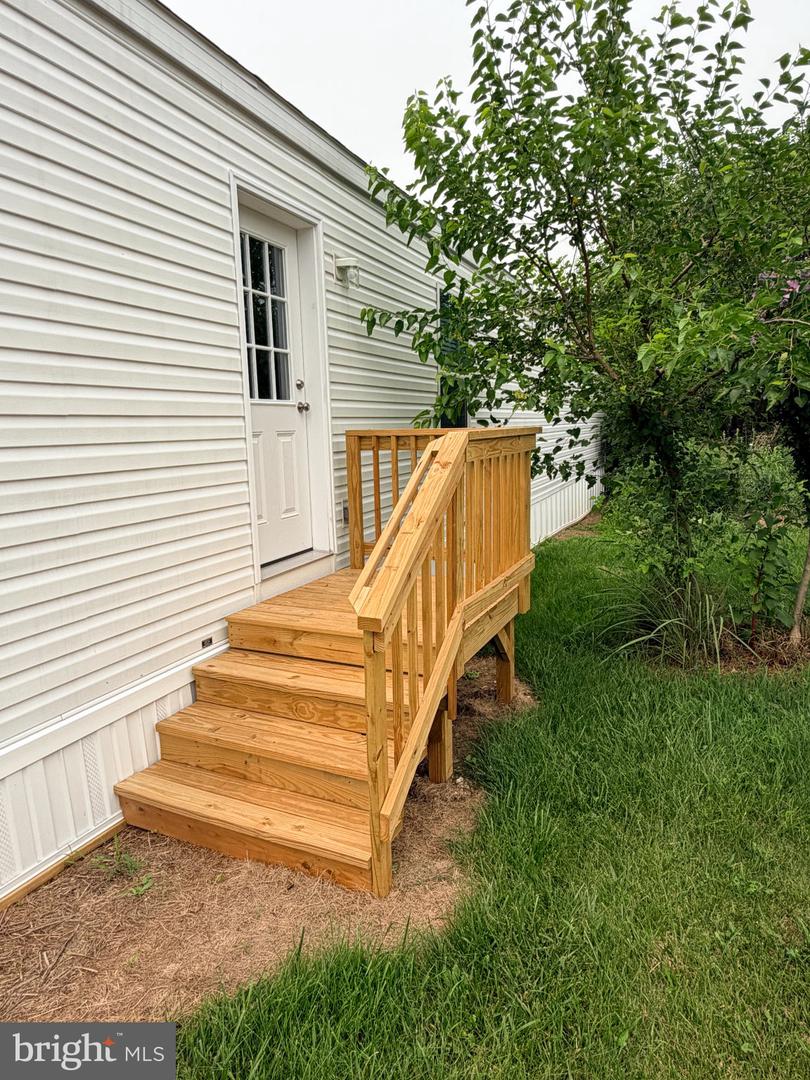 10 Buffalo Dr Property Photo 3