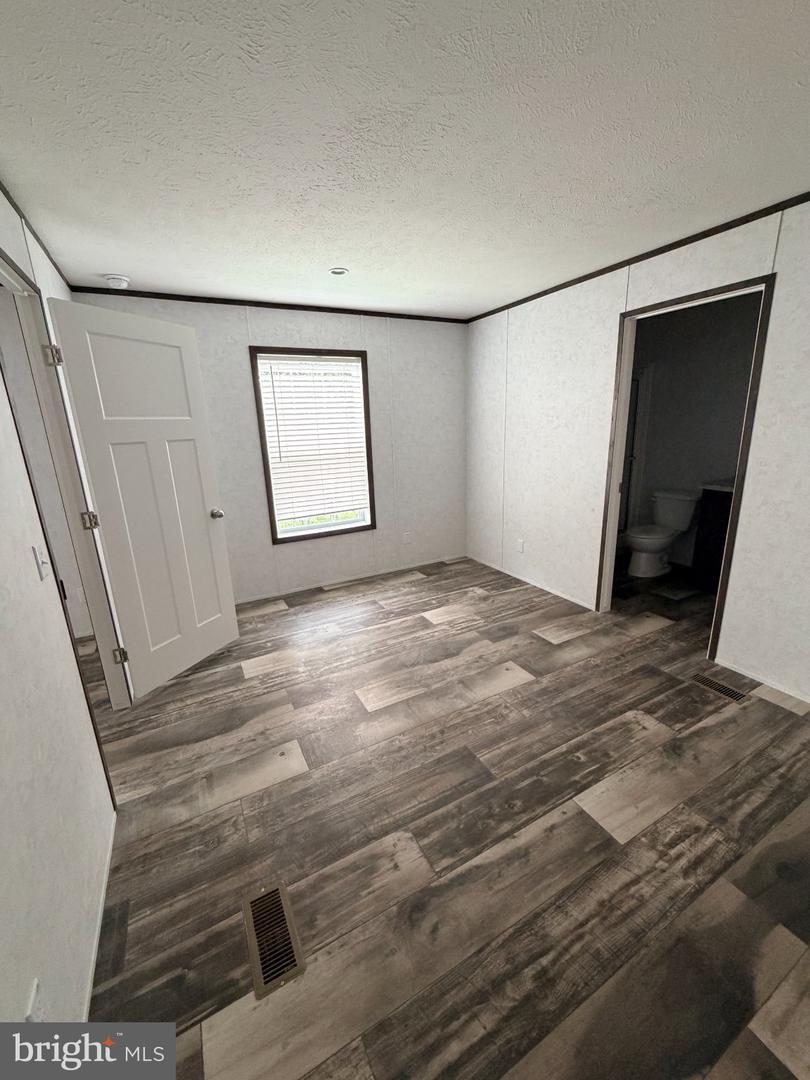 10 Buffalo Dr Property Photo 10