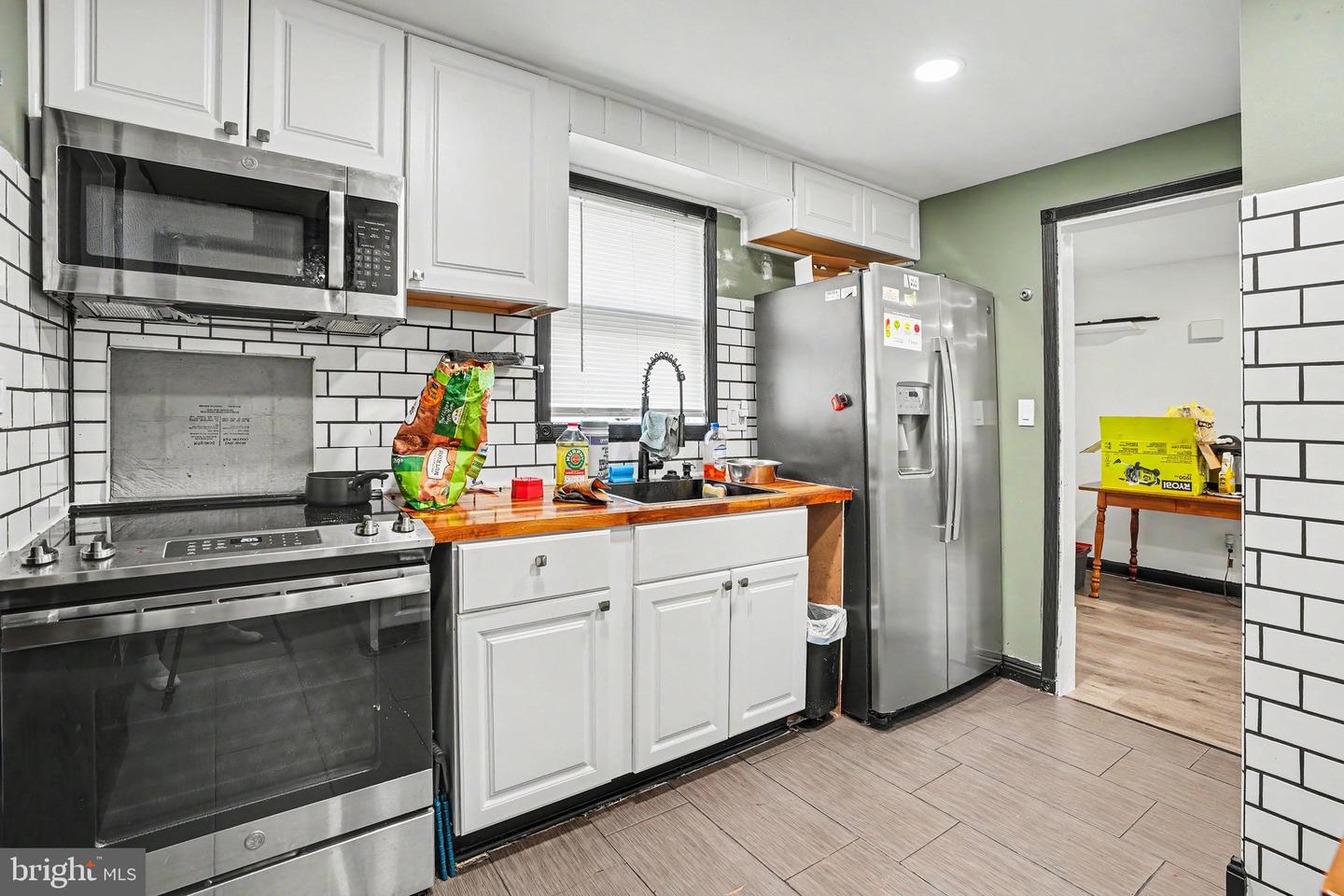 10 Greystone Rd Property Photo 3