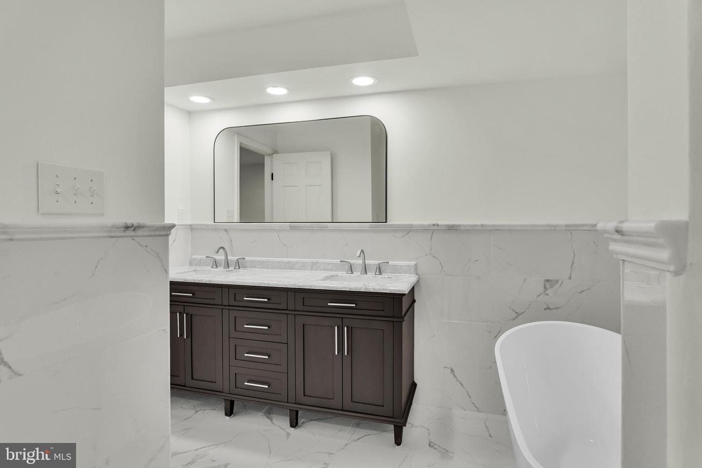 3922 Cherylbrook Dr Property Photo 28