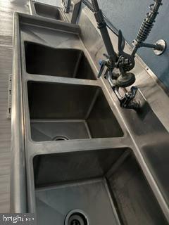 4910 Louise Dr #suite 112 Property Photo 8