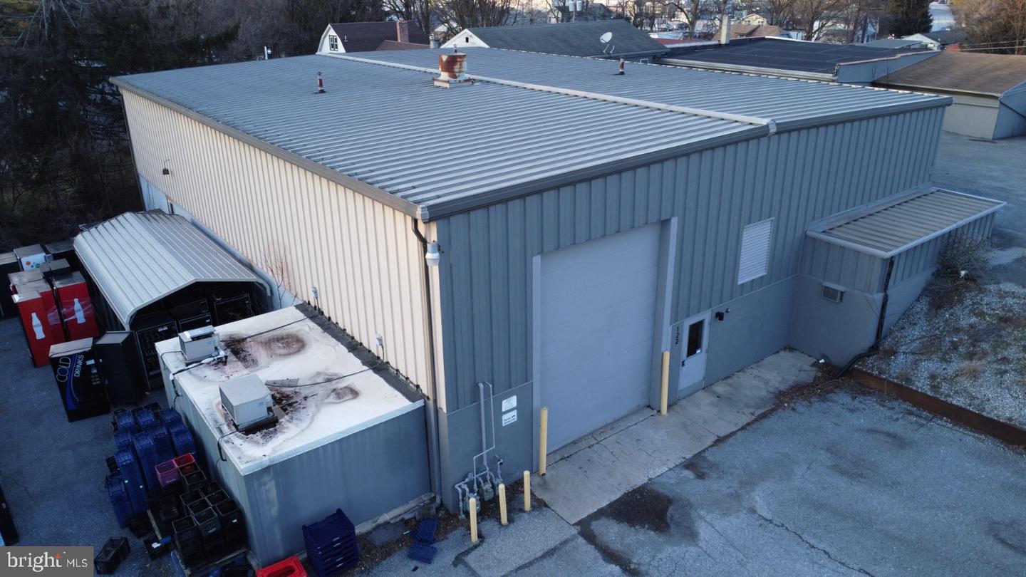 122 Beech St Property Photo 30