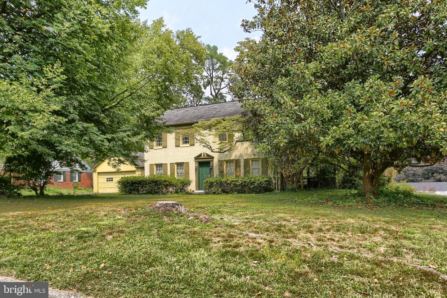 727 Arlington Rd Property Photo 1