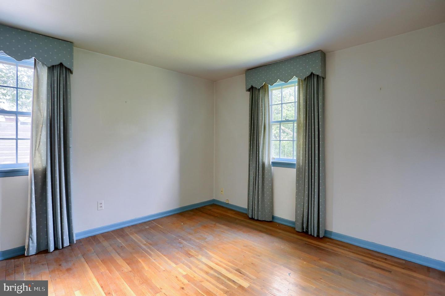 727 Arlington Rd Property Photo 11