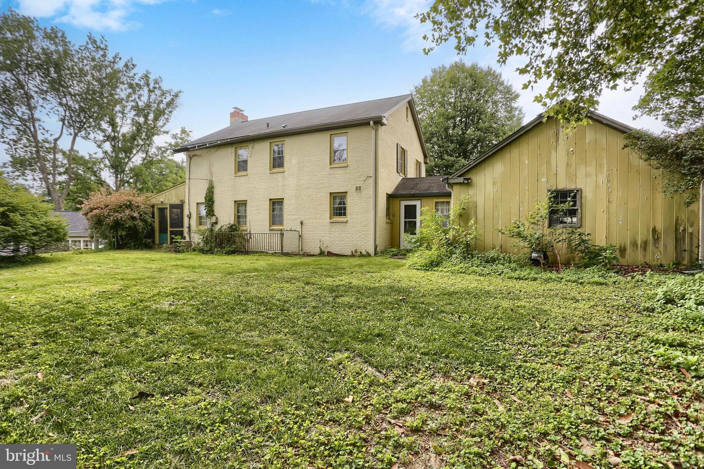 727 Arlington Rd Property Photo 17
