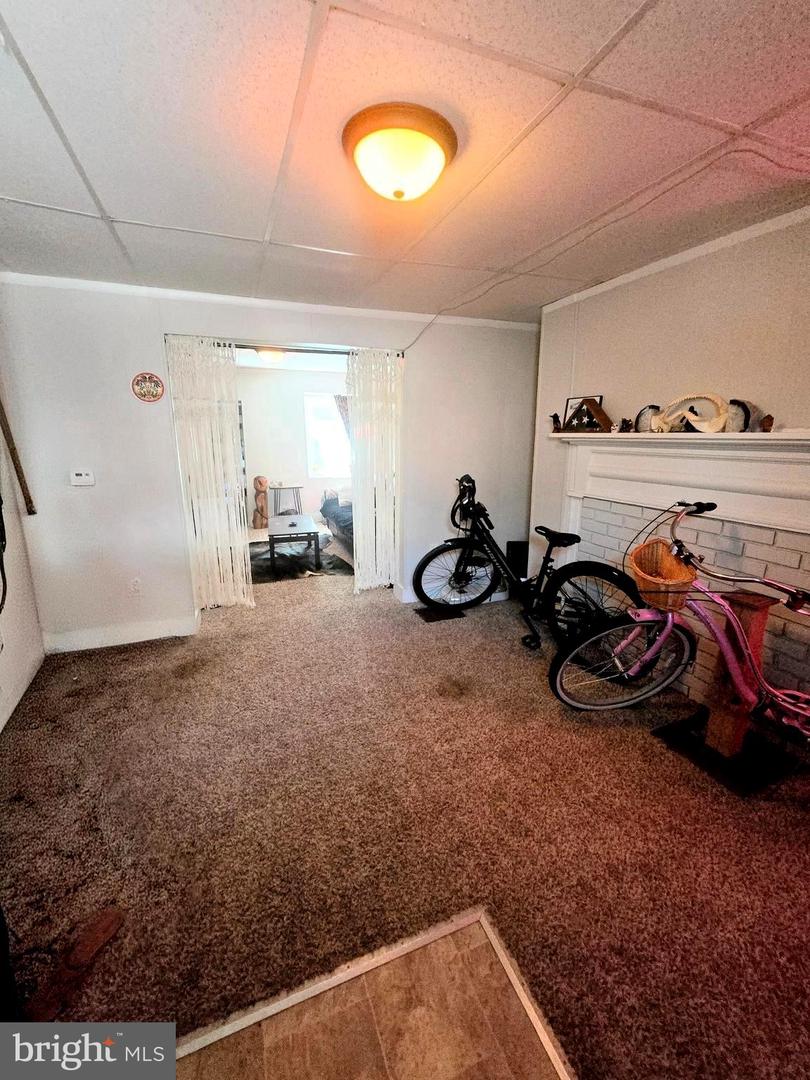 170 E North St Property Photo 3